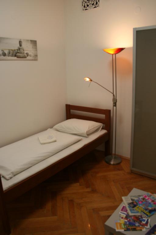 Хостел Walking Bed Budapest Downtown Екстер'єр фото