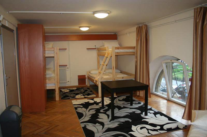 Хостел Walking Bed Budapest Downtown Екстер'єр фото